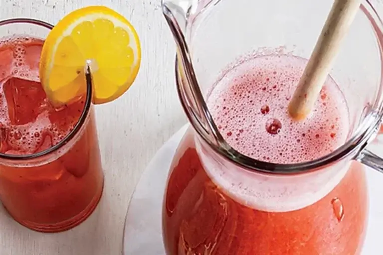 Fresh Strawberry Lemonade